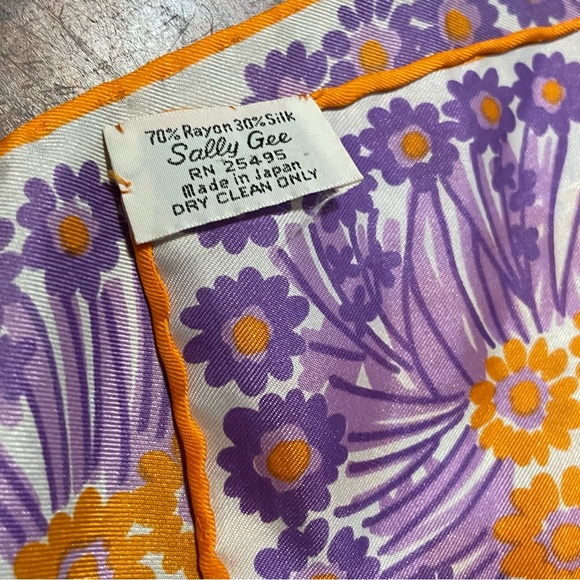 Vintage Sally Gee Purple Orange Floral Geometric Mod Square Scarf 22x22” MCM - Picture 2 of 3